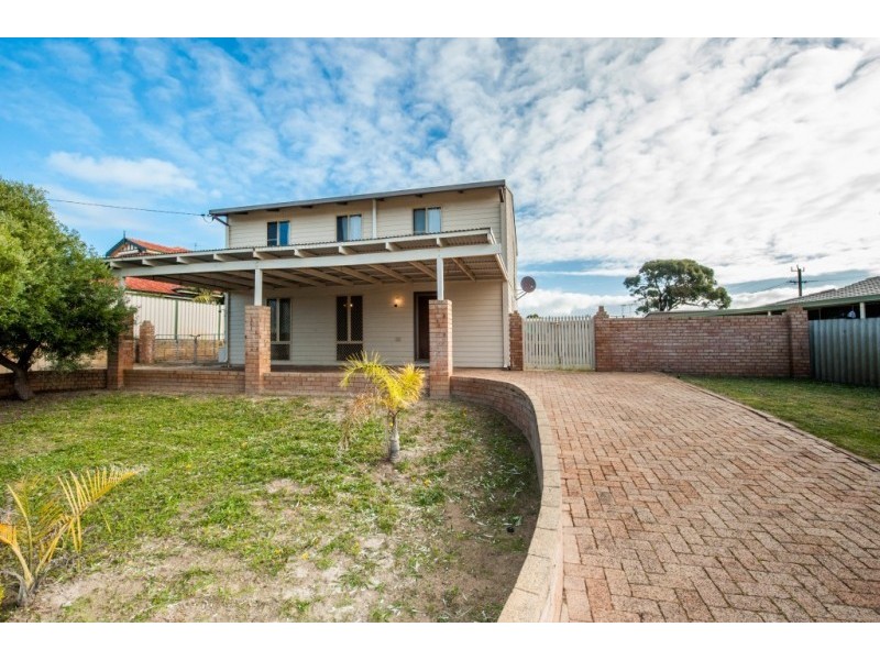 41 Yanrey Street, Golden Bay WA 6174