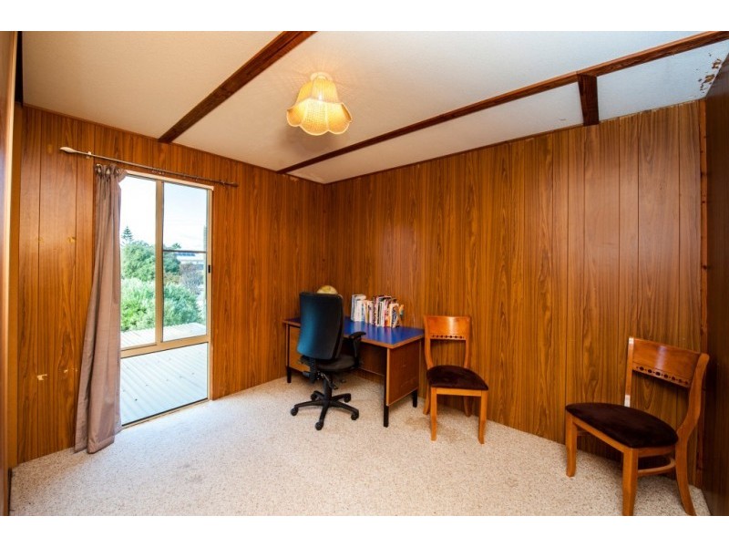 41 Yanrey Street, Golden Bay WA 6174