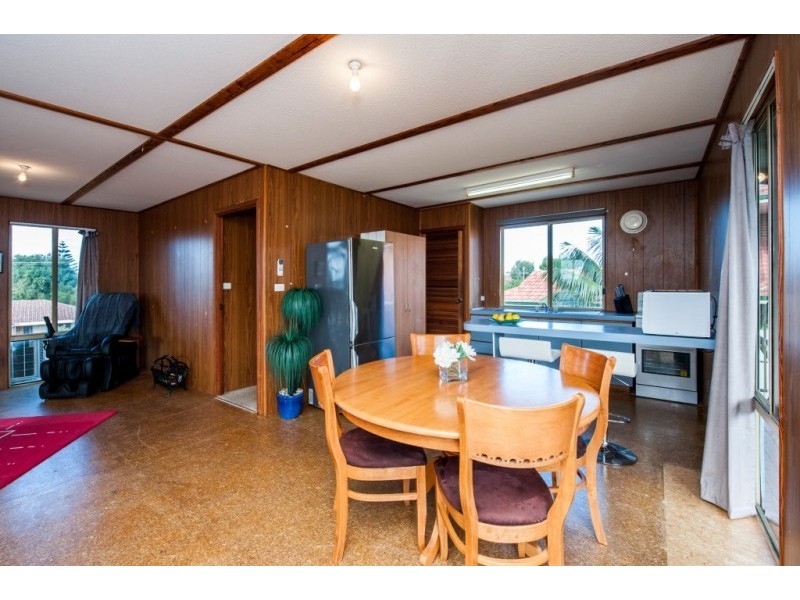 41 Yanrey Street, Golden Bay WA 6174