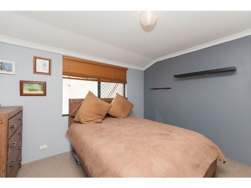 6 Raven Lane, Warnbro WA 6169