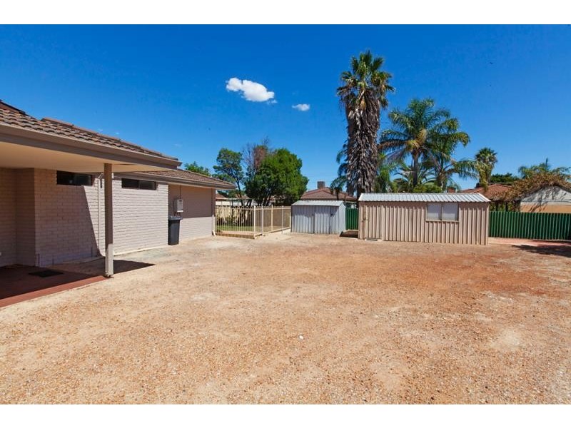 19 Mandarin Way, Seville Grove WA 6112