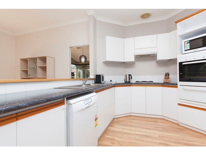 18 Zedora Loop, Port Kennedy WA 6172