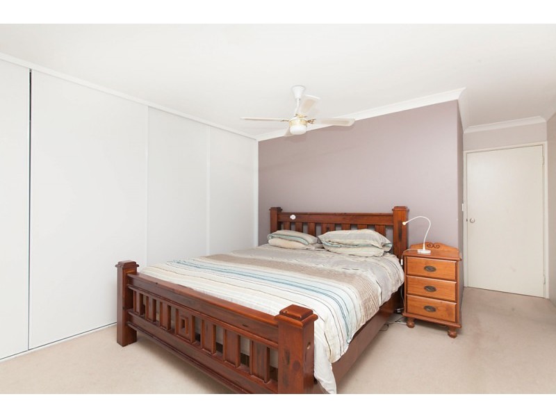 18 Zedora Loop, Port Kennedy WA 6172