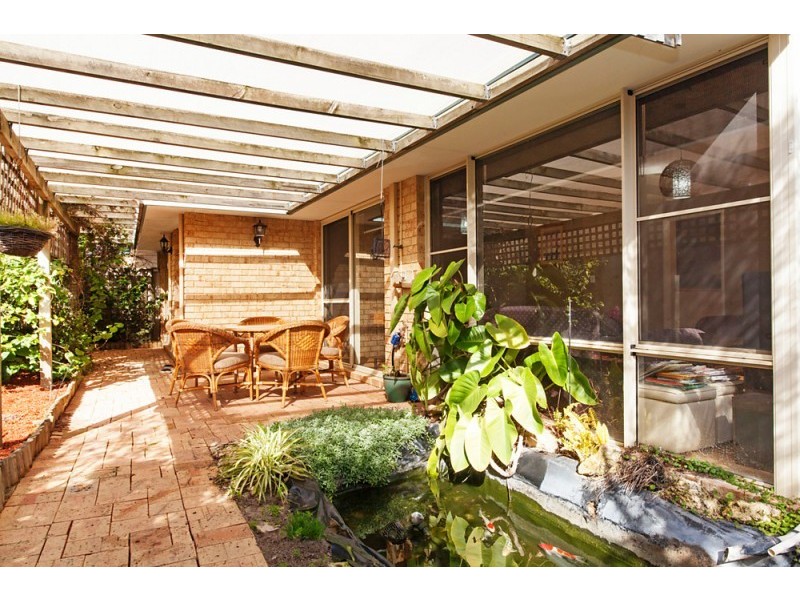 18 Zedora Loop, Port Kennedy WA 6172