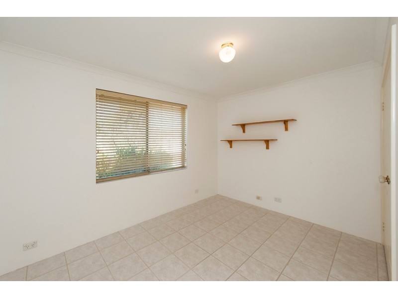 5 Requa Crescent, Warnbro WA 6169