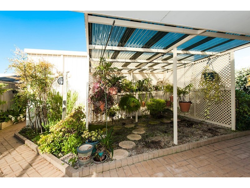 5 Requa Crescent, Warnbro WA 6169