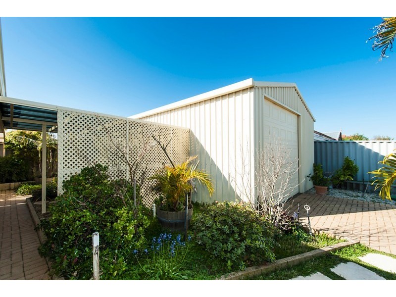 5 Requa Crescent, Warnbro WA 6169