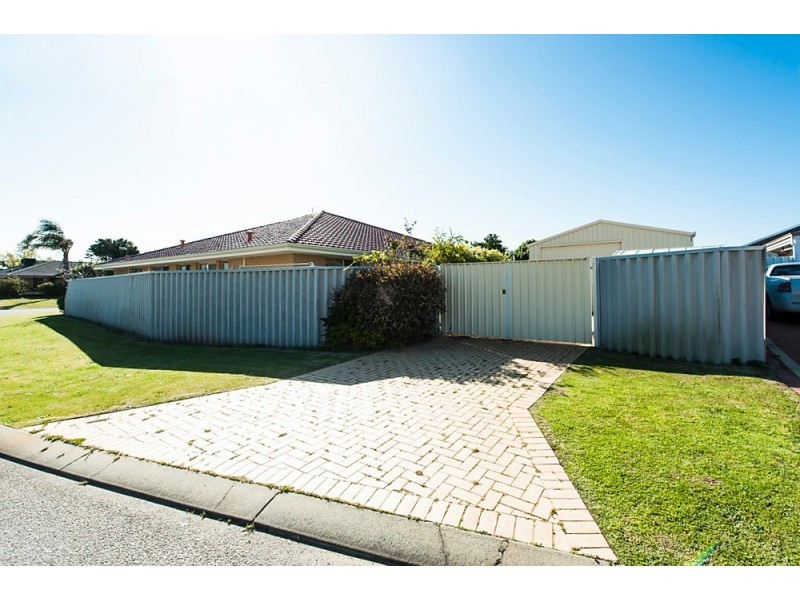 5 Requa Crescent, Warnbro WA 6169