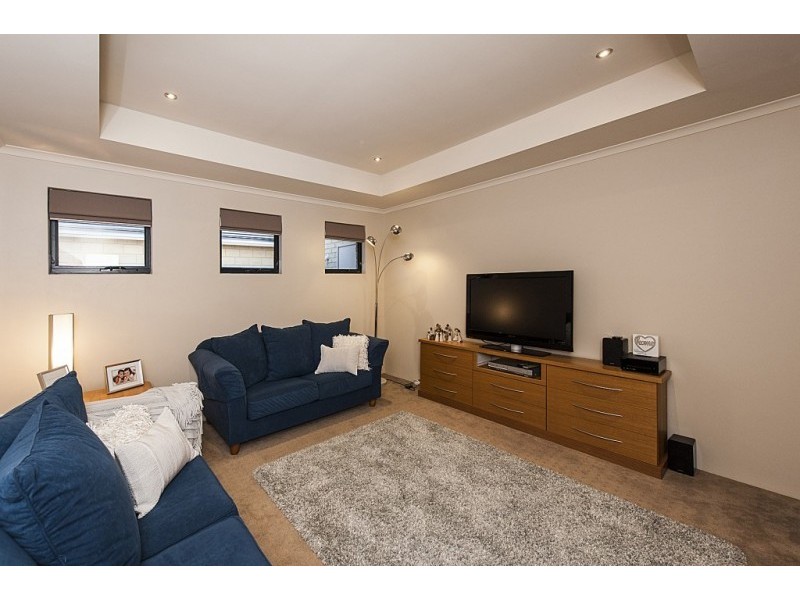 13 Ortona Crescent, Secret Harbour WA 6173