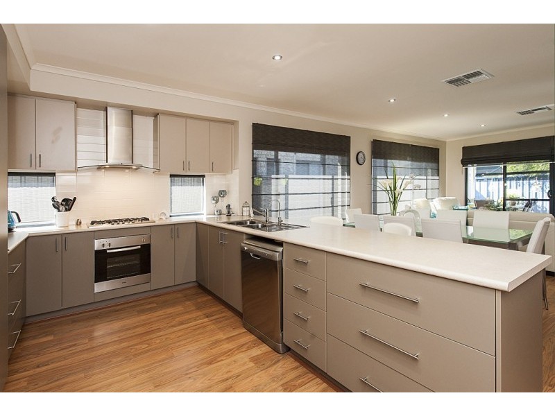 13 Ortona Crescent, Secret Harbour WA 6173