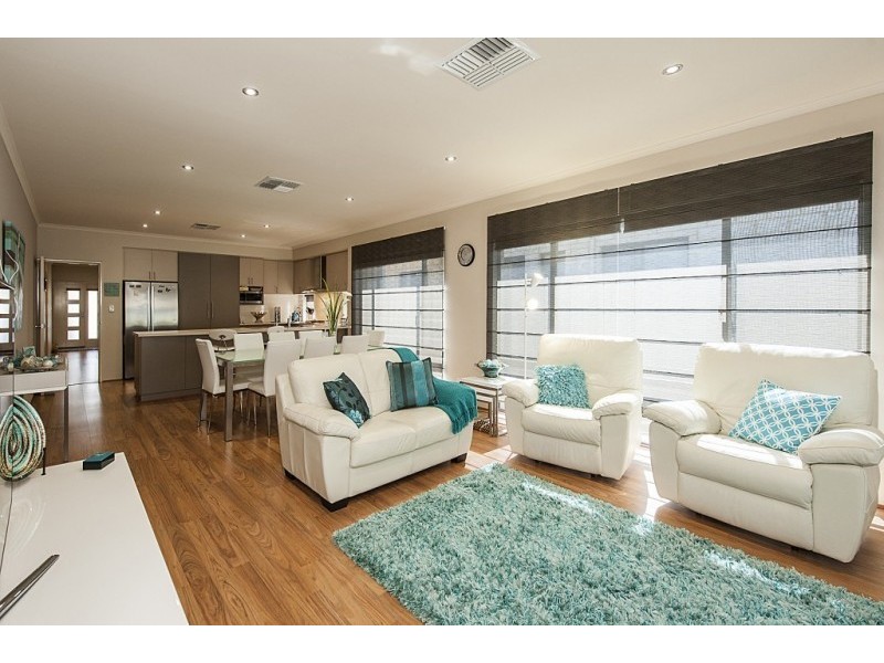 13 Ortona Crescent, Secret Harbour WA 6173