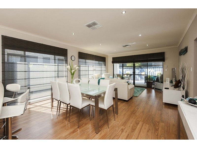 13 Ortona Crescent, Secret Harbour WA 6173