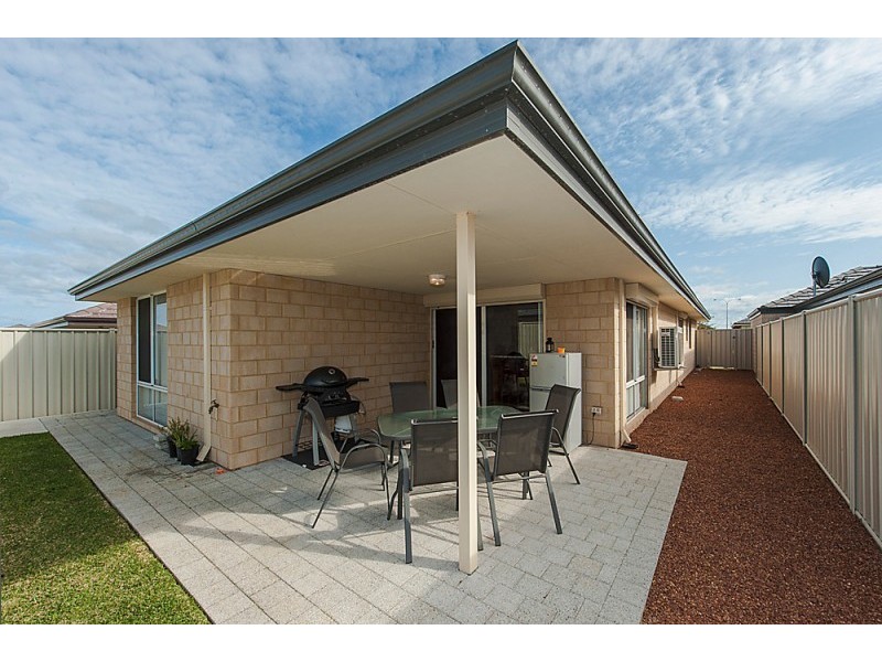 111 Tangadee Road, Golden Bay WA 6174