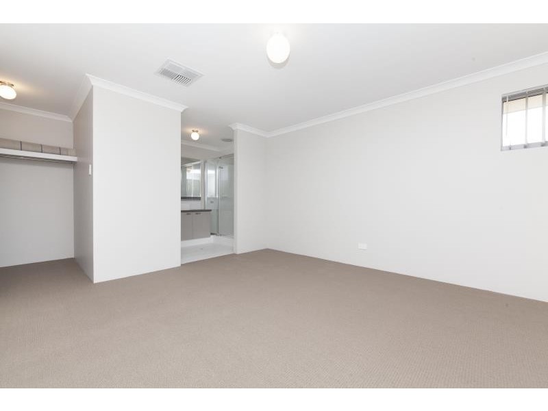 10 Persian Grove, Singleton WA 6175