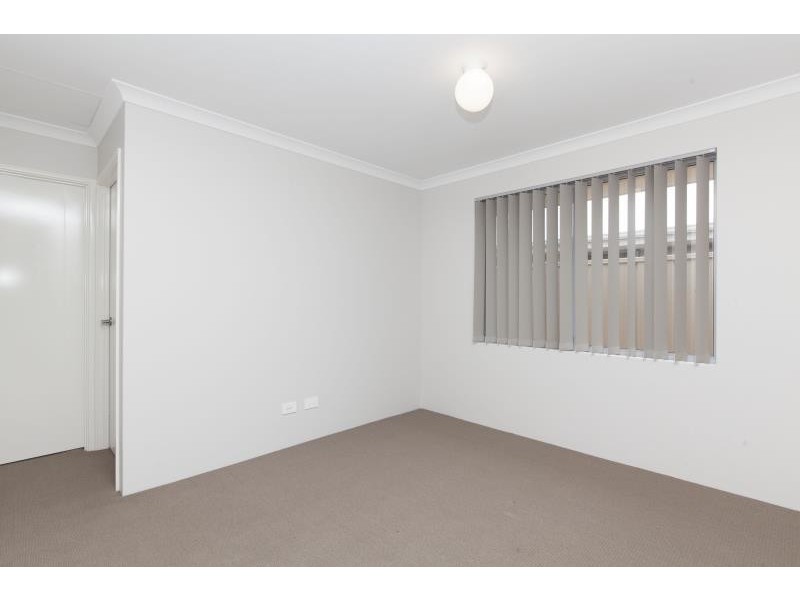 10 Persian Grove, Singleton WA 6175