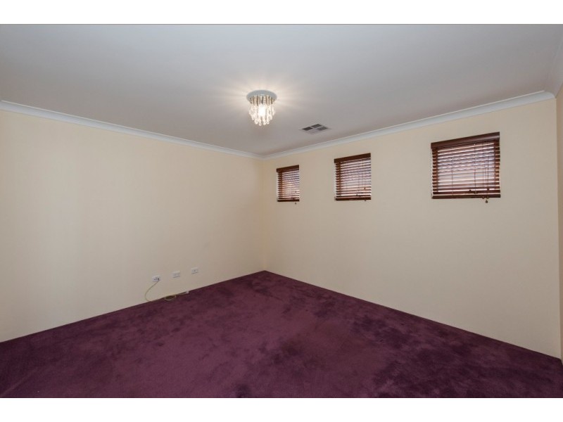 4 Keraudren Vale, Secret Harbour WA 6173