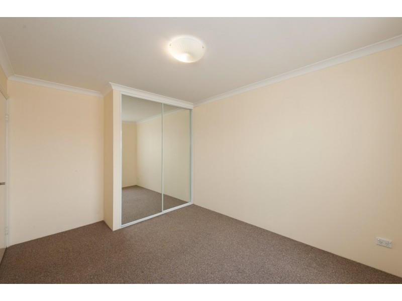 4 Keraudren Vale, Secret Harbour WA 6173