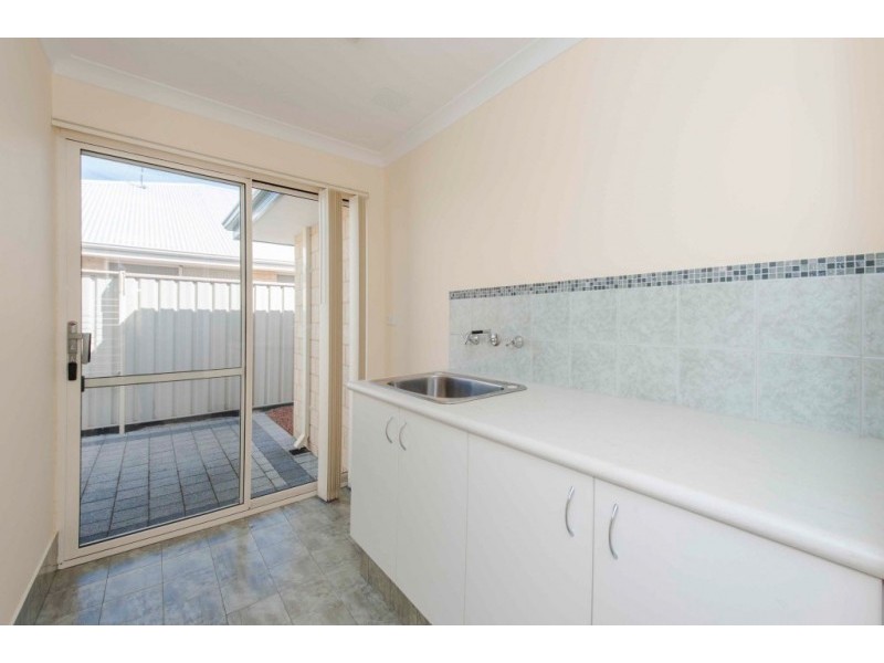 4 Keraudren Vale, Secret Harbour WA 6173