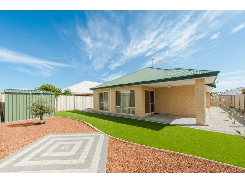 4 Keraudren Vale, Secret Harbour WA 6173