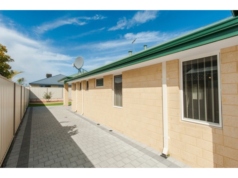 4 Keraudren Vale, Secret Harbour WA 6173