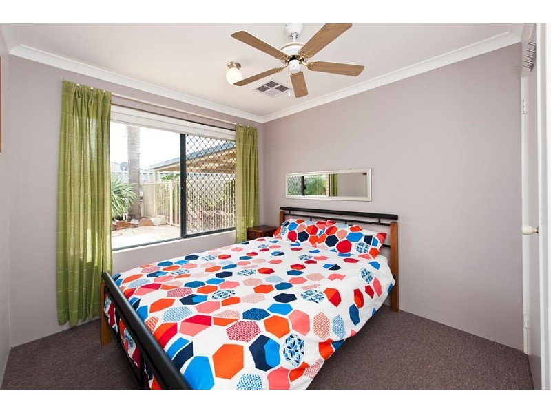 10 Royal Palm Drive, Warnbro WA 6169