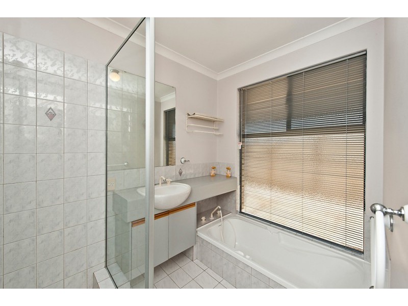 10 Royal Palm Drive, Warnbro WA 6169