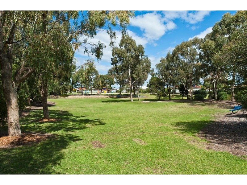 10 Royal Palm Drive, Warnbro WA 6169