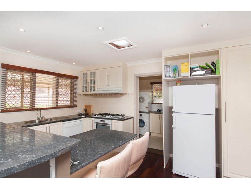 26 Christmas Avenue, Orelia WA 6167