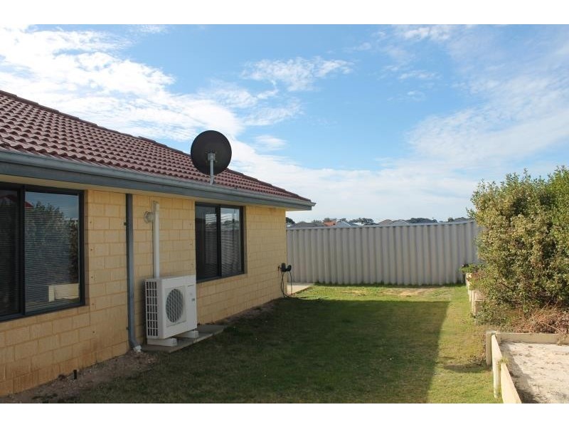 6 Meelup Pass, Secret Harbour WA 6173