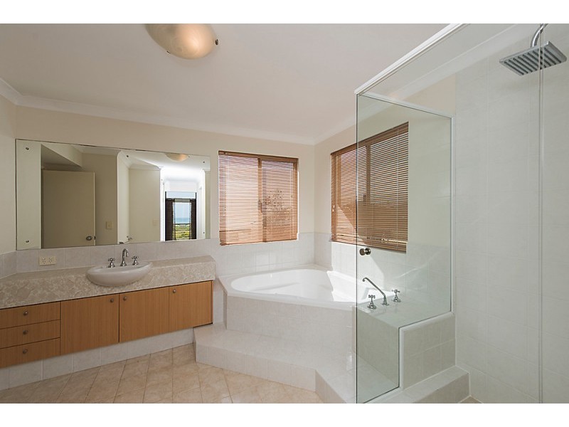 11 Abeona Parade, Madora Bay WA 6210