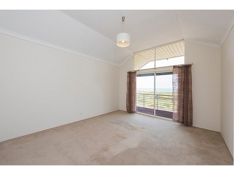 11 Abeona Parade, Madora Bay WA 6210