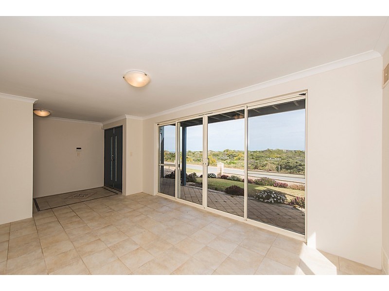 11 Abeona Parade, Madora Bay WA 6210