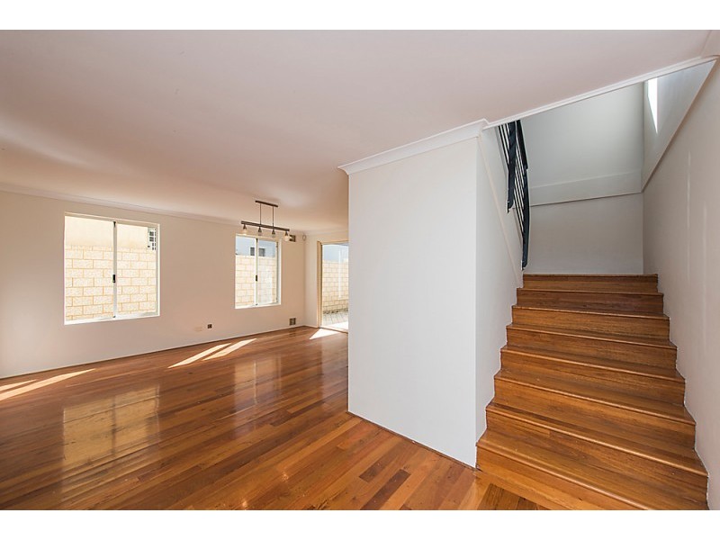 11 Abeona Parade, Madora Bay WA 6210