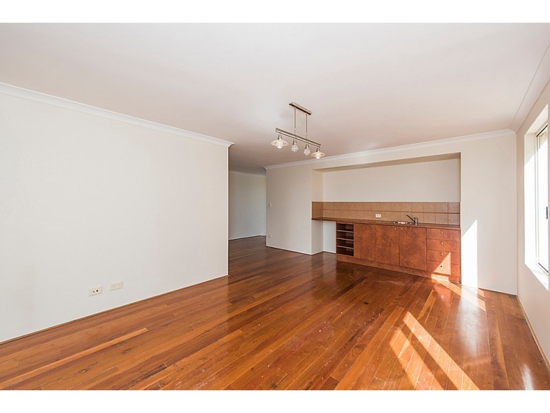 11 Abeona Parade, Madora Bay WA 6210