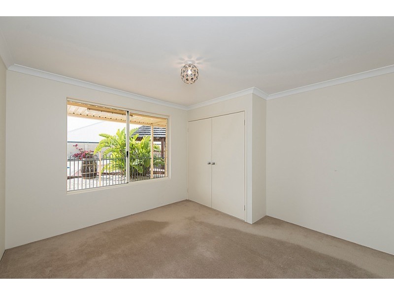 11 Abeona Parade, Madora Bay WA 6210