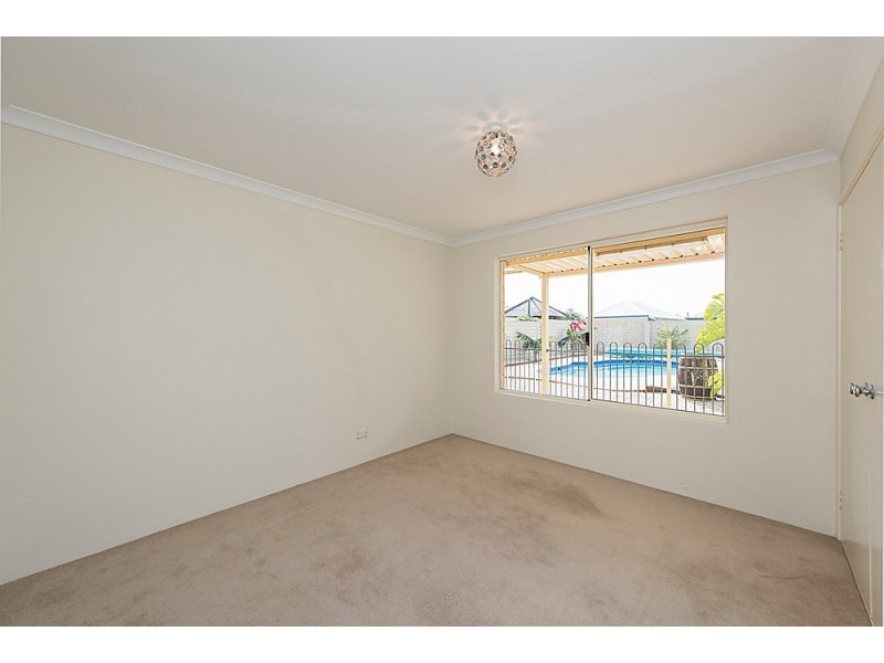 11 Abeona Parade, Madora Bay WA 6210