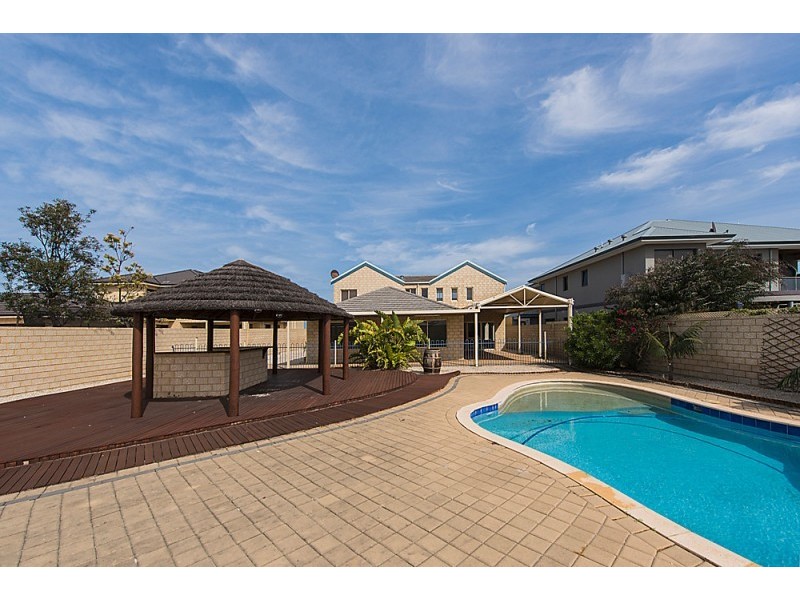 11 Abeona Parade, Madora Bay WA 6210