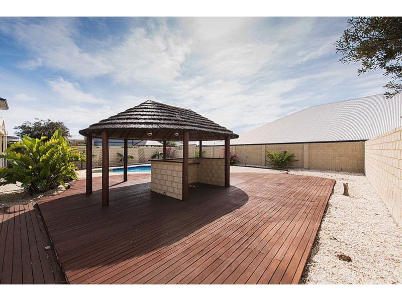 11 Abeona Parade, Madora Bay WA 6210