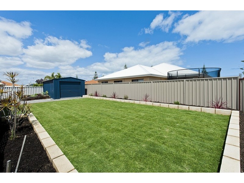 29 Vila Do Porto Cr, Secret Harbour WA 6173