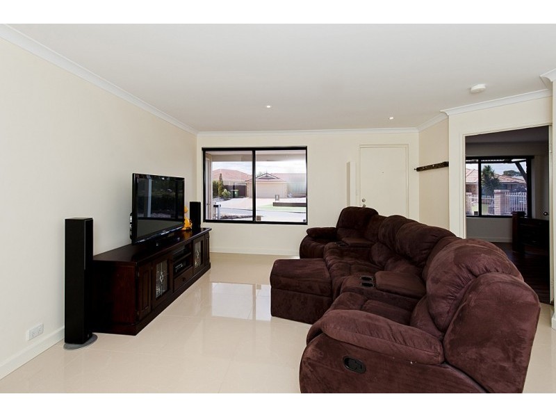 29 Vila Do Porto Cr, Secret Harbour WA 6173