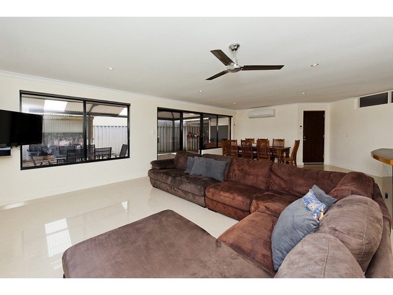 29 Vila Do Porto Cr, Secret Harbour WA 6173