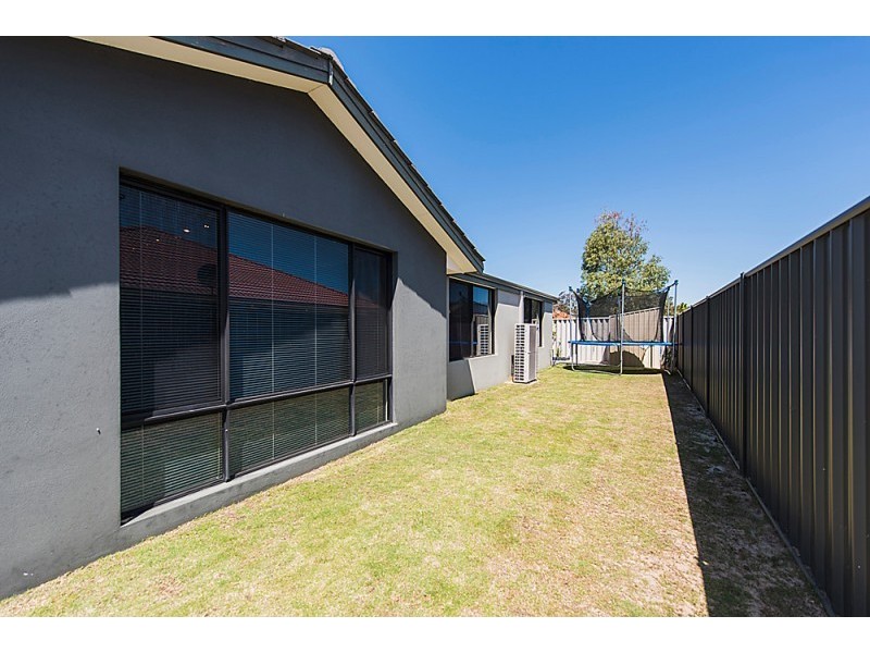 22 Claiborne Road, Secret Harbour WA 6173