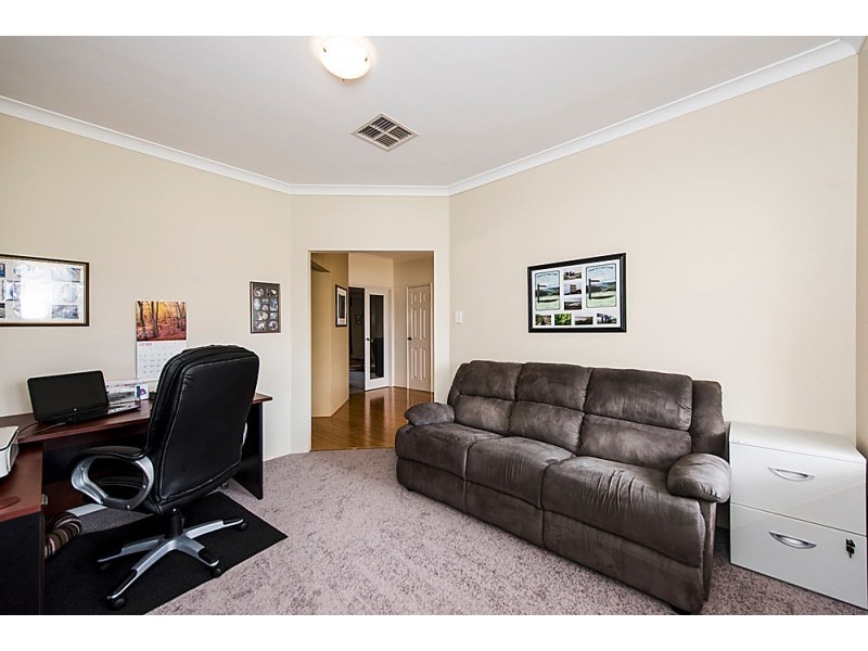 39 Greeson Pwy, Secret Harbour WA 6173