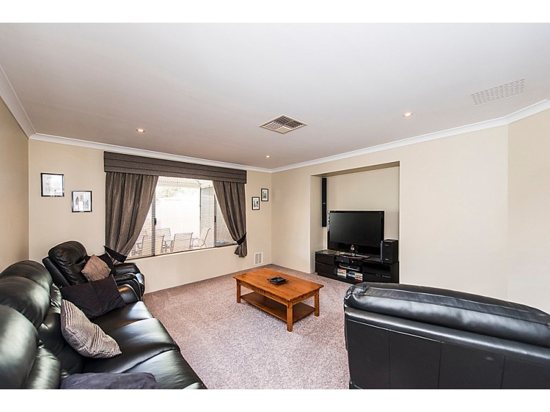 39 Greeson Pwy, Secret Harbour WA 6173