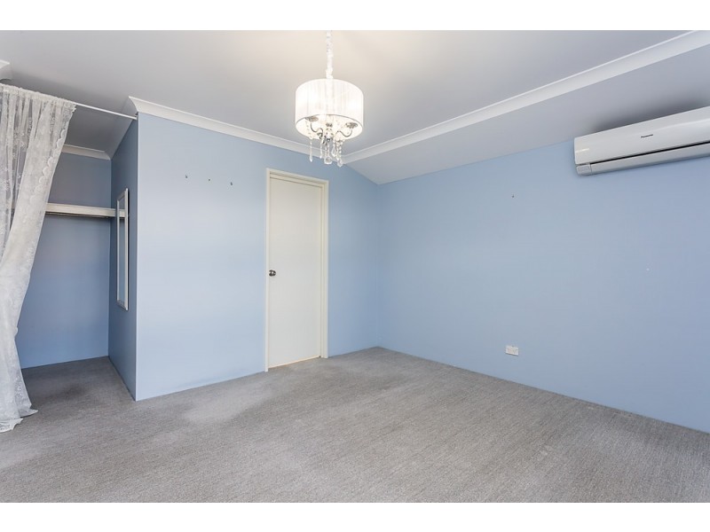 2 D’Arcole Turn, Secret Harbour WA 6173