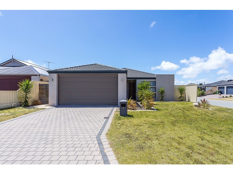 2 D’Arcole Turn, Secret Harbour WA 6173