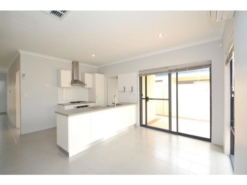 9/173 George St, Queens Park WA 6107