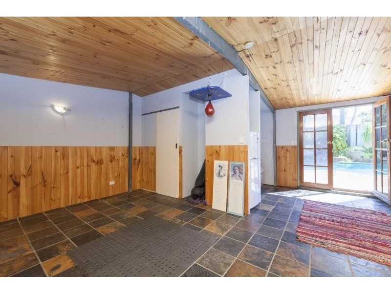 42 Noreena Avenue, Golden Bay WA 6174