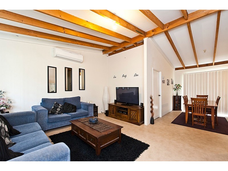 79 Crystaluna Drive, Golden Bay WA 6174