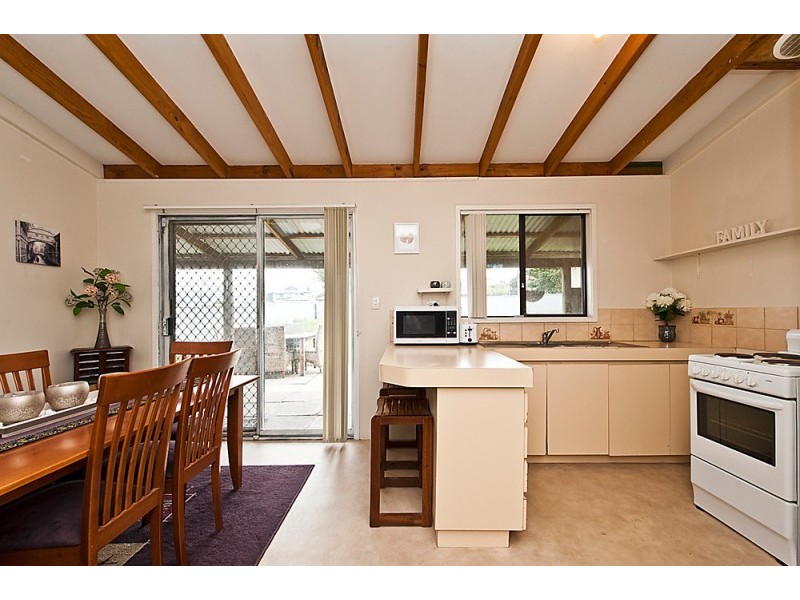 79 Crystaluna Drive, Golden Bay WA 6174